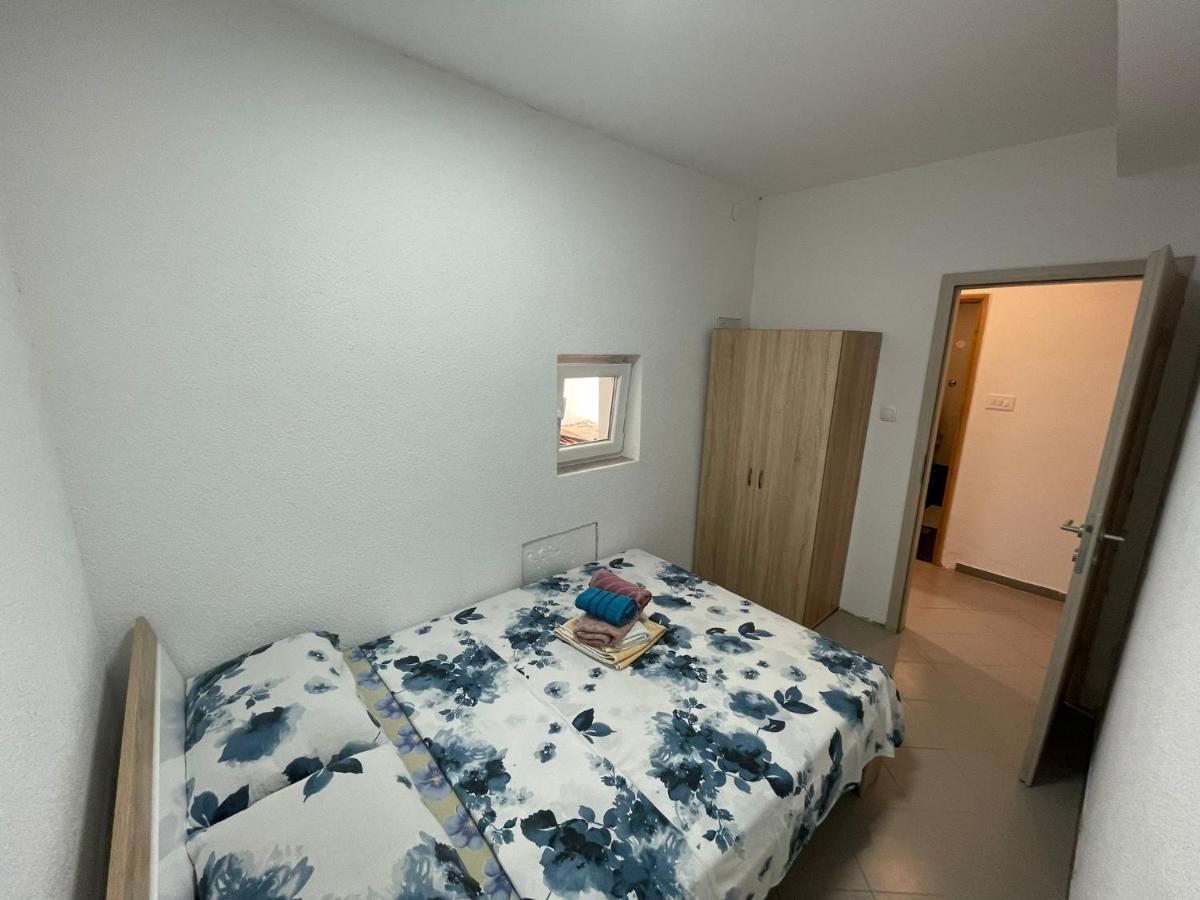 Apartments Fratelli Малинска Экстерьер фото